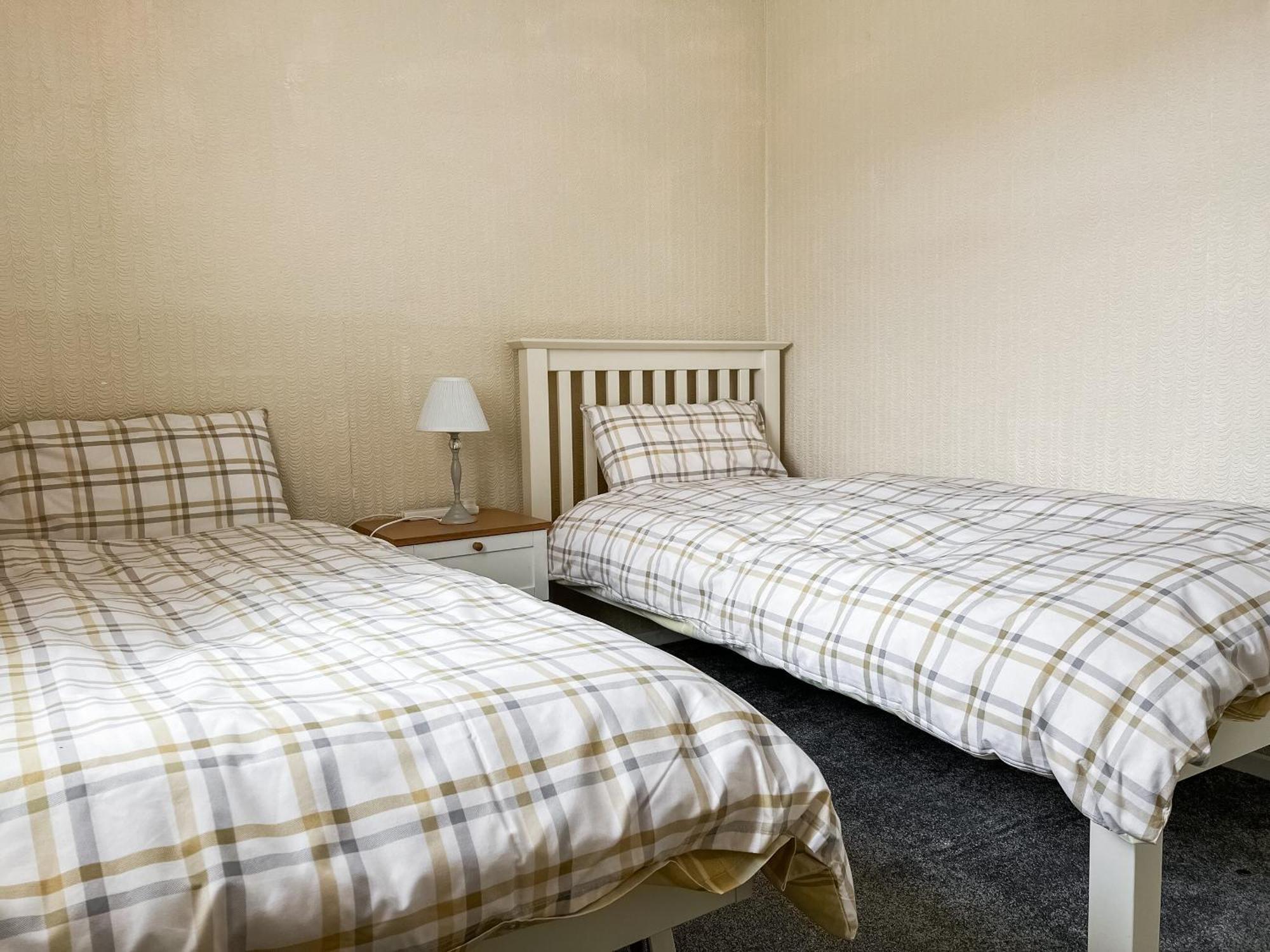 Cwtch Cottage Кардифф Экстерьер фото